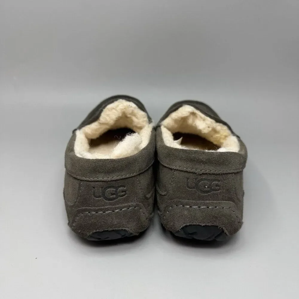 UGG Ascot Mens Slippers Loafer Size 9 Gray Suede Sheepskin Lined Shoes